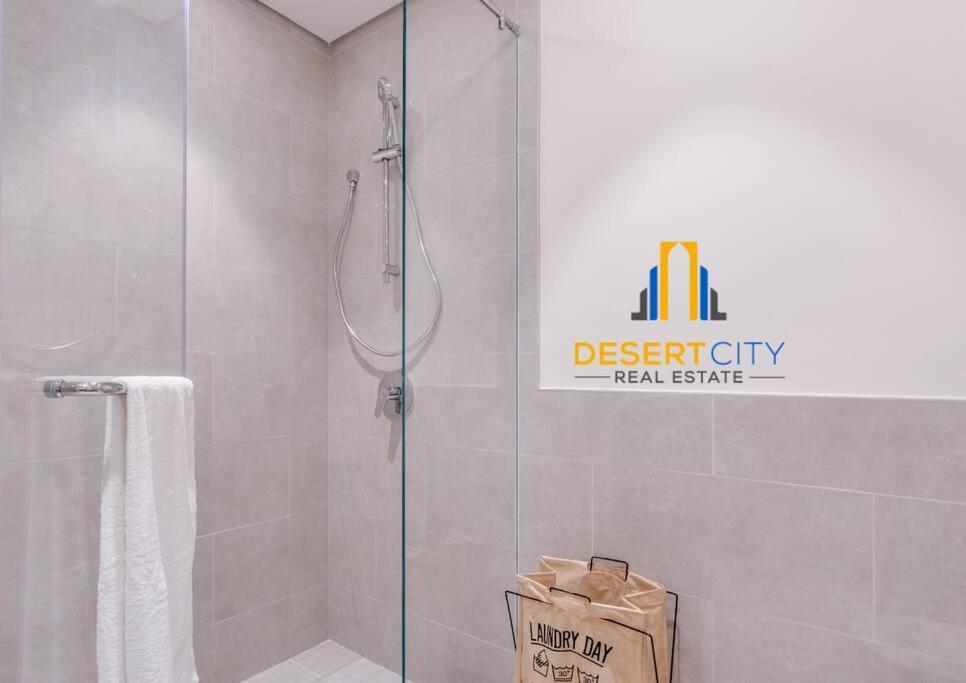 Fully Furnished 2 Bed In Tower, Hosted By Desert *