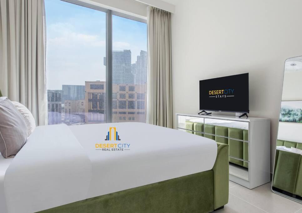 Fully Furnished 2 Bed In Tower, Hosted By Desert Apartment Dubai
