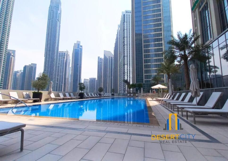 Fully Furnished 2 Bed In Tower, Hosted By Desert